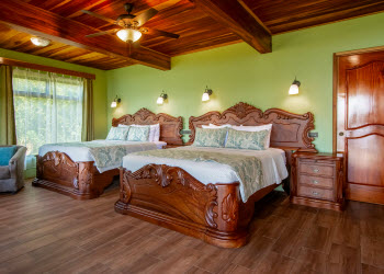 Family Room in Monteverde